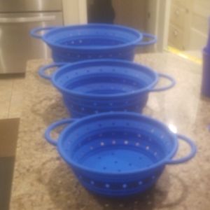 Collapsible colanders